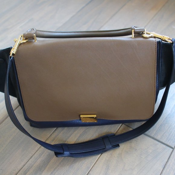 CELINE Small Trapeze Bag - Picture 9 of 14